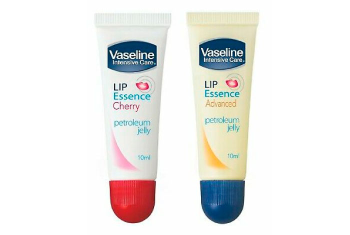 Son-duong-co-mau-cap-am-Vaseline-Lip-Therapy-Cherry